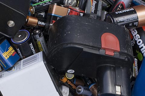 澄迈福山专业高价回收新能源电池-废旧电池回收